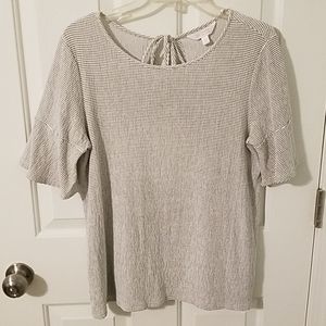 Ruffle sleeve shirt